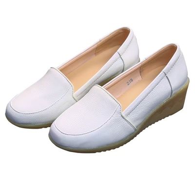 Beli Plus Size White Wedge Heel Shoes Disesuaikan Sepatu Rumah Sakit yang Nyaman online manufacture