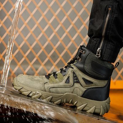 Beli Sepatu pengaman serat mikro yang kokoh dengan sol karet dan jari kaki baja untuk perlindungan di lingkungan kerja online manufacture